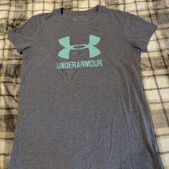 Under Armour small T-shirt - Picture 1 of 5